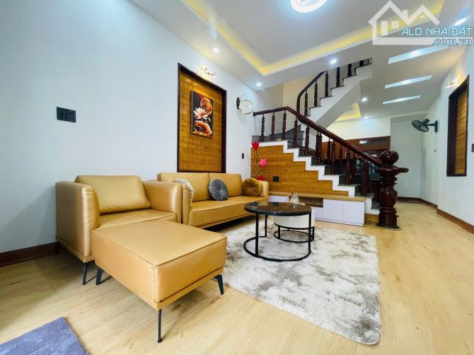 NHÀ 3 LẦU ĐƯỜNG LÝ THƯỜNG KIỆT TRUNG TÂM PHỐ CŨ BMT 5 TỶ - 9