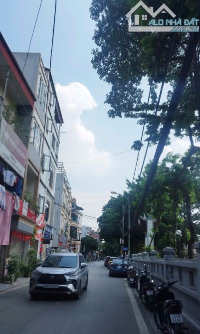 Bán nhà khu vực Hoa Lâm- 5 tầng-Ngõ nông & thông khắp nơi! - 9
