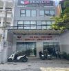 Bán nhà khu vip đầu hẻm 449 Sư Vạn Hạnh vị trí đẹp hẻm thông, 7m x 15m cho thuê 52 triệu