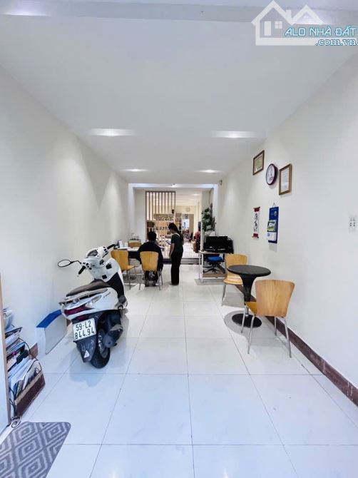 🏠 BAO ĐẦU TƯ, HXH, DIỆN TÍCHLỚN, NHÀ MỚI, P.10. QUẬN TÂN BÌNH 100M2, GIÁ 8 T.Ỏ.I.