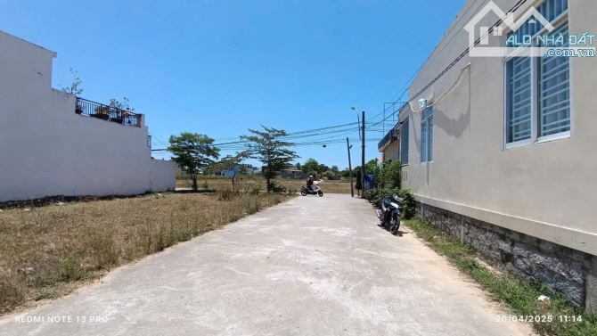 TỔNG HỢP 4 LÔ ĐẤT THỔ CƯ 100% , ĐƯỜNG RỘNG 8m TẠI THÔN TRUNG , GIÁ CHỈ 1 TỶ 350 TRIỆU