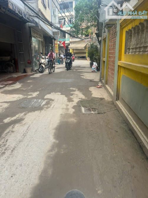 PHÚ DIỄN 5 TẦNG ĐẸP, FULL NỘI THẤT NGÕ THÔNG 15M Ô TÔ TRÁNH- HƠN 6 TỶ