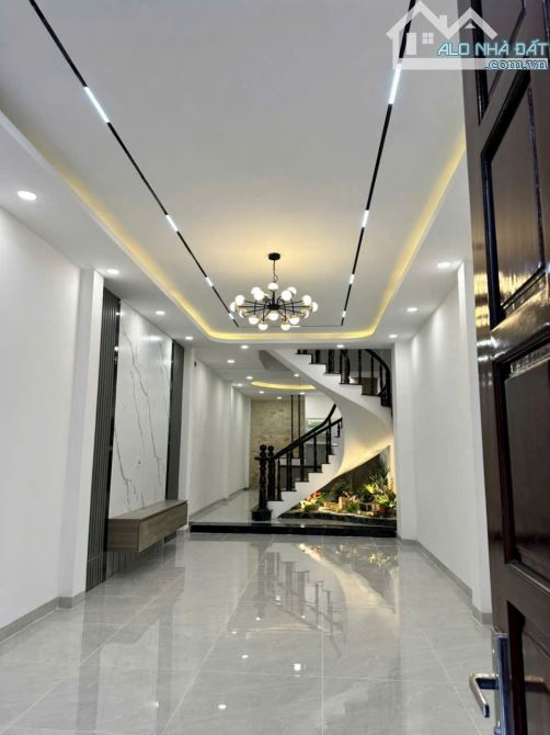 NHÀ HẺM XE HƠI ĐƯỜNG 3 THÁNG 2 QUẬN 10, DT: 63.9M2 (3.55X18), KC: 1 TẦNG, GIÁ: 13.5 TỶ