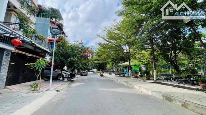 🔥 NHÀ KĐT  CÓ THANG MÁY ĐỐI DIỆN CÔNG VIÊN - FULL NỘI THẤT CAO CẤP