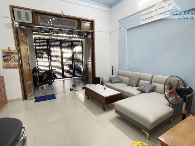 Bán Nhà MT 7.5 m Trịnh Lỗi, KĐT Nam Việt Á, 90m2, 2 Tầng Chỉ 10.x Tỷ