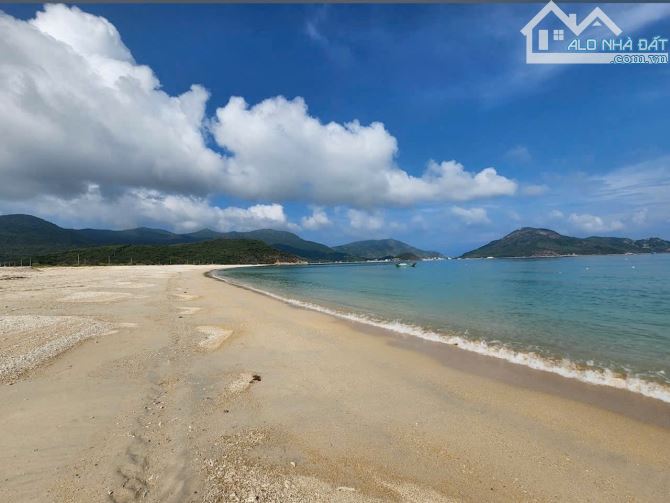 BÁN LÔ BIỆT THỰ GÓC 2 MẶT TIỀN ĐƯỜNG - CÁCH BIỂN NINH VÂN CHỈ 30M. GIÁ RẺ CHỈ 17Tr/m2.