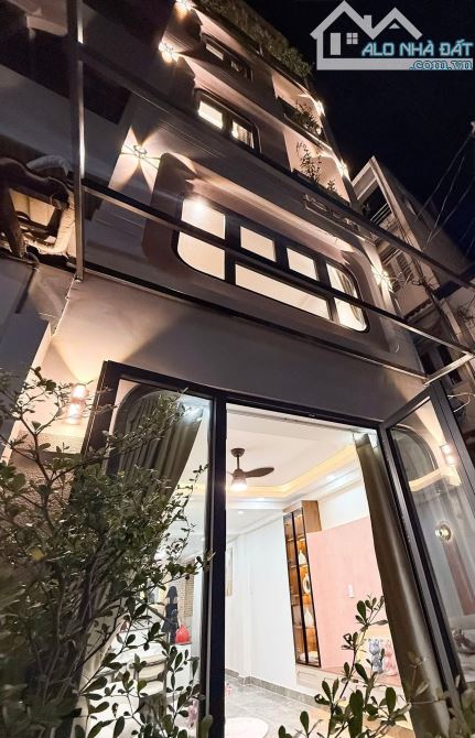 BÁN NHÀ PHAN TÂY HỒ - KHU VIP PHAN XÍCH LONG -  NHÀ ĐẸP GIA CHỦ LÀ KIẾN TRÚC SƯ • 46M²