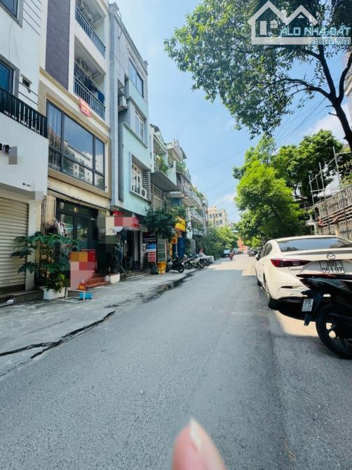 Bán phân lô kinh doanh Trần Bình, 20 Tỷ, 60m, 5 tầng, Ô tô tránh, vỉa hè