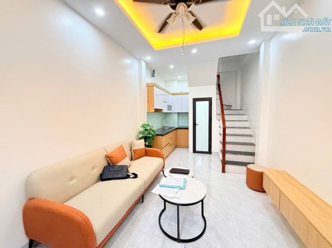 🔥 Tôn Đức Thắng, Ngõ Thông Gần Phố, Full Nội Thất, 5 Tầng, 3 Ngủ Đủ Công Năng, Giá 6.2 Tỷ