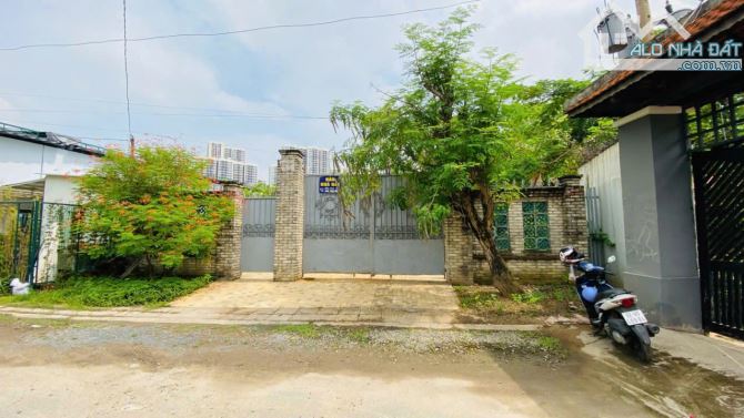 ĐẤT LỚN VEN SÔNG - NGAY VINHOME GRAND PARK - 708M2 - NHÀ VƯỜN NGHĨ DƯỠNG – GIÁ NHỈNH 34 TỶ