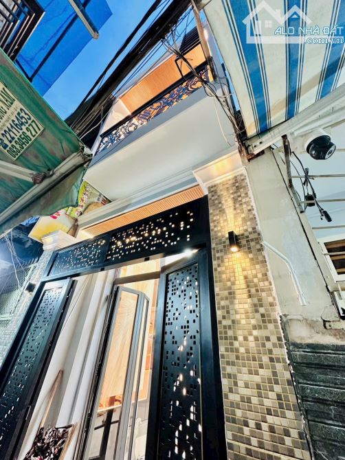 CÁCH MẶT TIỀN 30m - NHÀ 4 TẦNG TẠI TÔN THẤT THUYẾT - KHU DCHH KHÔNG QH