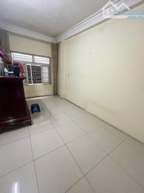 MẶT PHỐ BẠCH ĐẰNG - NGÃ TƯ CHƯƠNG DƯƠNG ĐỘ - KINH DOANH SẦM UẤT - ĐOẠN ĐẸP NHẤT PHỐ - PHÙ