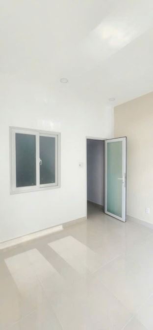 Nhà Mặt Tiền KD - Xe Tải Đậu Cửa Ngày Đêm - F15. TÂN BÌNH - 3 Tầng - 5.x TỶ