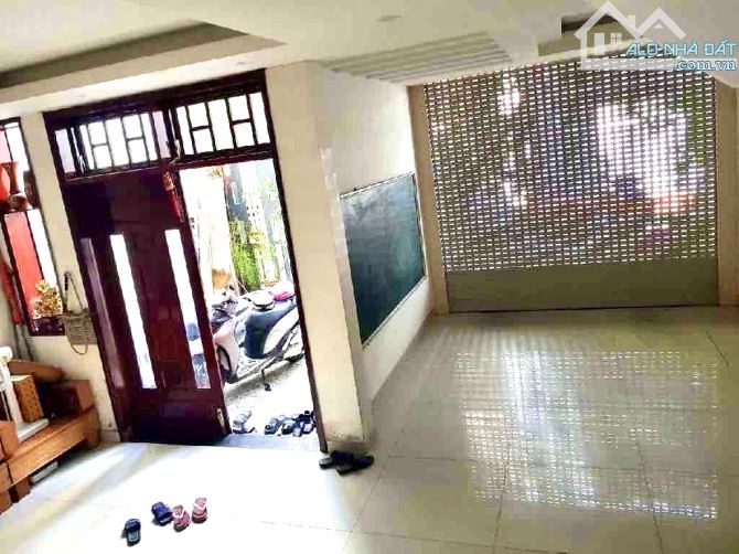 HOÀNG DIỆU KIỆT ÔTÔ 1 CĂN DUY NHẤT - 3 TẦNG – GARA TRONG NHÀ – 76 M2 NGANG 6.2 M - 6.3 TỶ