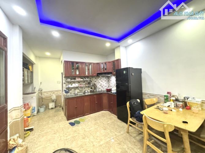 Bán Gấp Nhà 2 Lô Góc KLG Linh Xuân – 44m² – 2 tầng đúc – chỉ hơn 3 tỷ – gần Phạm Văn Đồng