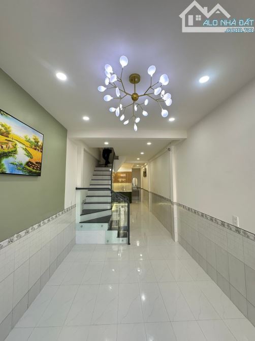 NHÀ TRỆT LẦU – FULL NỘI THẤT – GIÁ TỐTHẻm 105 Trần Quang Diệu, P. An Thới