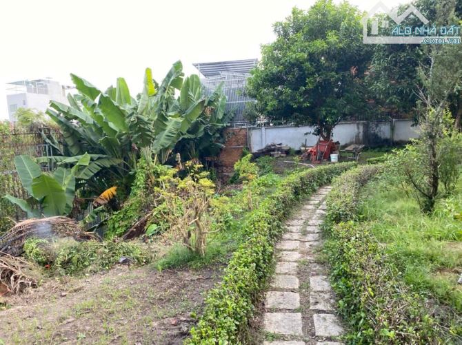 Bán lô đất thổ cư mặt tiền đường Dương Công Khi, Hóc Môn.:45x75m