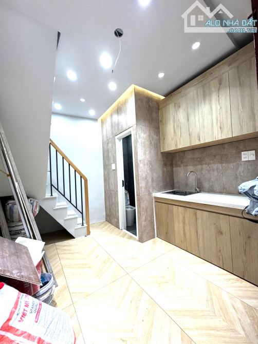 Bán nhà hẻm 1/ Huỳnh Mẫn Đạt BTH, Full nội thất xịn sò, sổ đẹp, chỉ 2.x tỷ