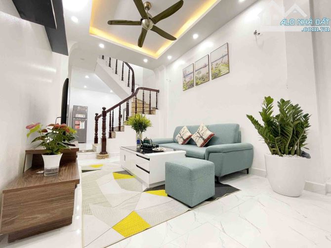 Bán nhà Kim Mã, Ba Đình, 2 thoáng, gần ôtô, thông Nguyễn Công Hoan, 57mx5t, 13.6tỷ