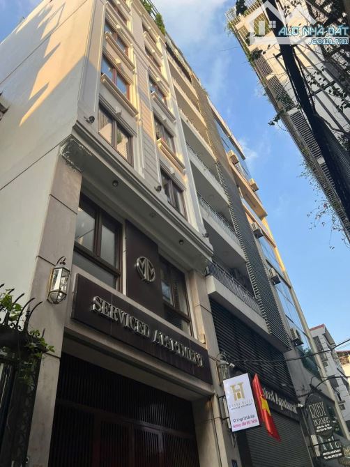 Bán nhà phố Liễu Giai 100 m2 xây 9 tầng thang máy, ô tô vào nhà, 68 tỷ dòng tiền 180 triệu