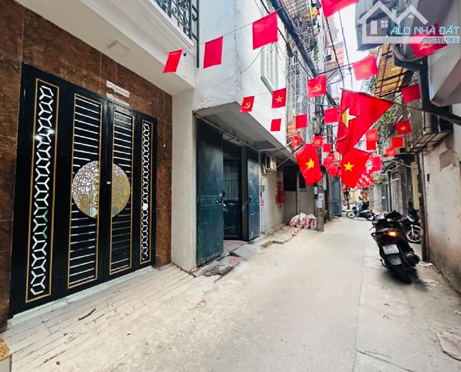 Vũ Tông Phan 65M ccmn dòng tiền 15pn full nội thất