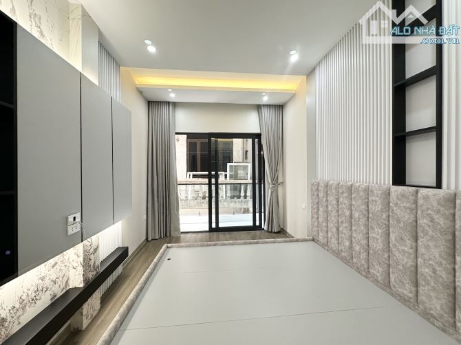 Bán nhà Bùi Ngọc Dương, phân lô cán bộ, 40m, 4 ngủ, ngõ thẳng 30m ô tô tránh, nhỉnh 10 tỷ