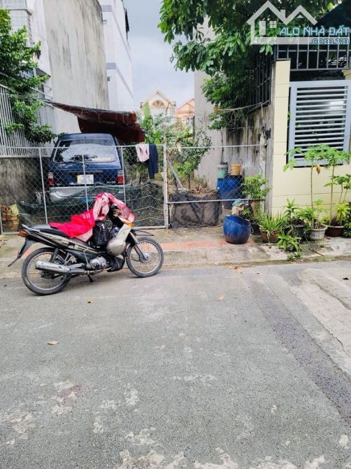 ĐẤT KHU ĐỒNG BỘ DƯƠNG CÔNG KHI HÓC MÔN-5x18M-ĐƯỜNG NHỰA 10M- GIÁ CHỈ 3,2 TỶ