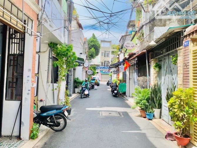 🌹🌹CĂN HỘ DỊCH VỤ HUỲNH VĂN BÁNH, 48M2, 7 PN, 5 TẦNG. GIÁ: 10,99 TỶ🌹🌹