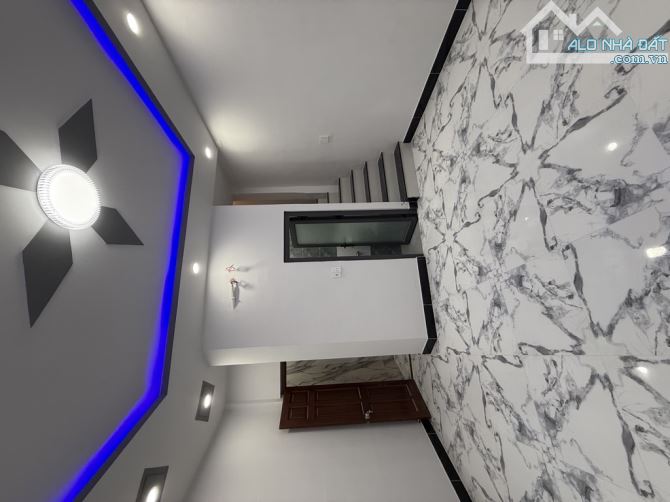 Bán nhà mặt tiền Dạ cầu Tân Thuận 2 Trần Xuân Soạn P Tân Thuận Tây Quận 7. 18m2