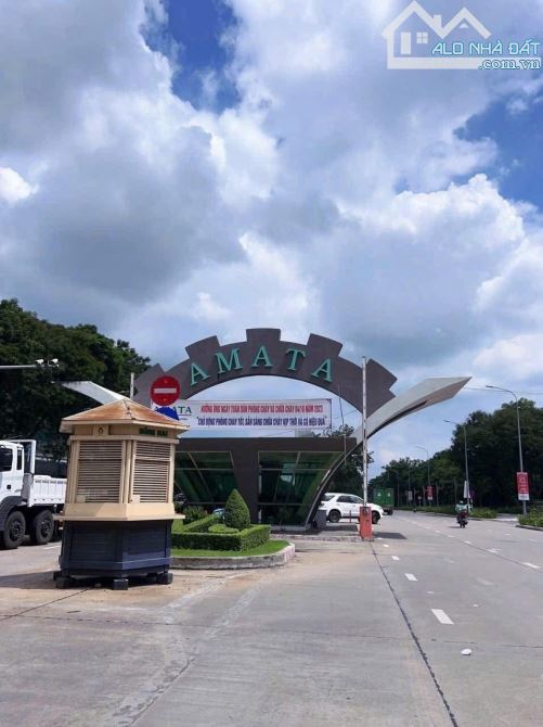 XT517 💥 Cho thuê xưởng 800m2 ngay đường 13 KCN Amata gần ga xe lửa Hố Nai - Giá chỉ 15tr