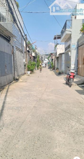 Hẻm xe hơi, 1/ Nguyễn Thị Kiểu, Tân Thới Hiệp, Q12.