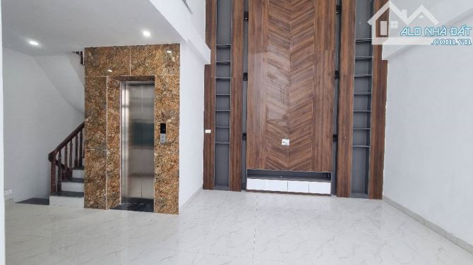 🏡🌟SIÊU PHẨM NHÀ MỚI PHÂN LÔ CẦU GIẤY🌟THANG MÁY–GARA Ô TÔ–2 THOÁNG🌈