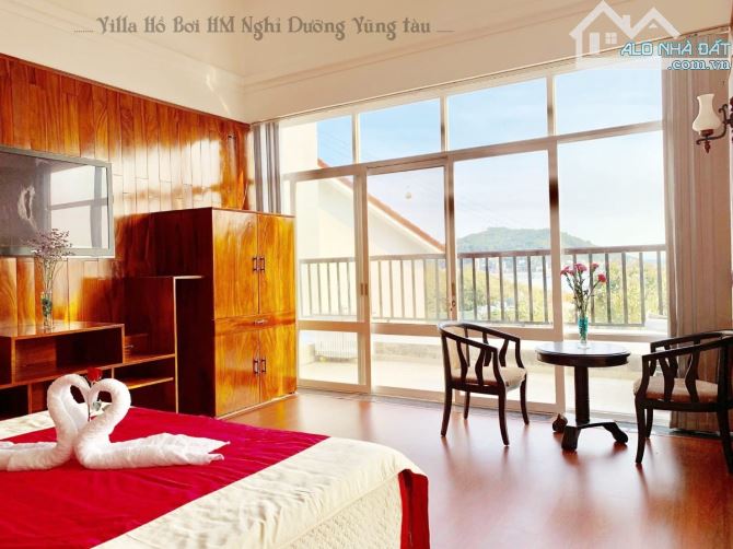 BÁN BIỆT THỰ 1 TRỆT 2 LẦU HỒ BƠI VÔ CỰC VIEW TRỰC DIỆN BIỂN ĐỒI SỨ VŨNG TÀU