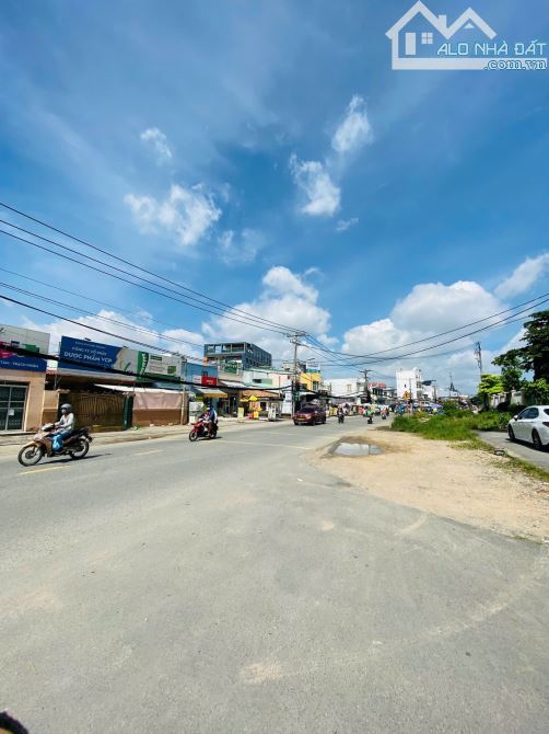Dãy trọ 10 phòng thu nhập 25 triệu/tháng đường 182 Lã Xuân Oai Quận 9