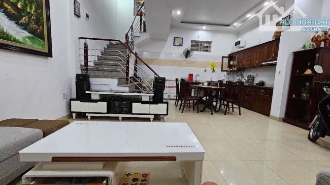 Bán nhà Đà Nẵng , Đông Hải, Hải An . 2,98 tỷ , 4 tầng , 50m.