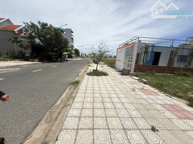 Lô đất mặt tiền đường 16m, khu LK phường Phú Thạnh, lô sạch đẹp, giá mềm