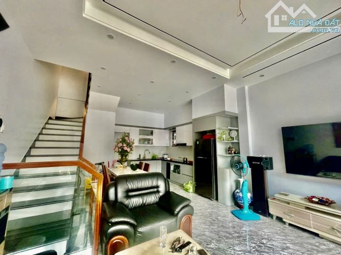 Mặt Đường Đông Khê 2_ Ngay đầu PHỐ CẤM _ LÊ LỢI chỉ 7.5 tỷ