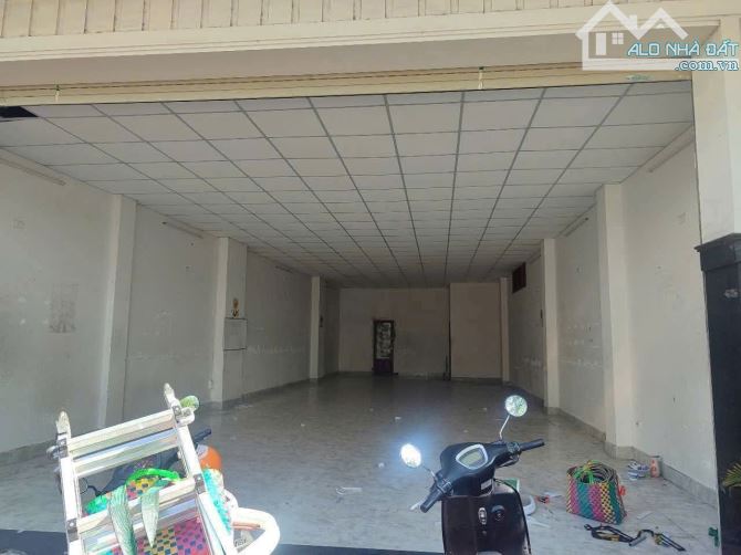 Cho thuê mặt bằng đường Bùi Xuân Phái, Quy Nhơn. Gần hồ sinh thái Đống Đa