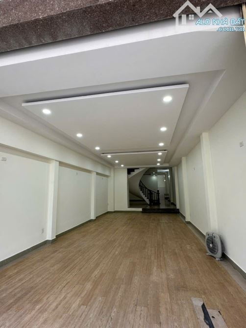 💥🏡CHO THUÊ NHÀ 3 TẦNG 160M2, 7 PHÒNG NGỦ MẶT TIỀN 30/4