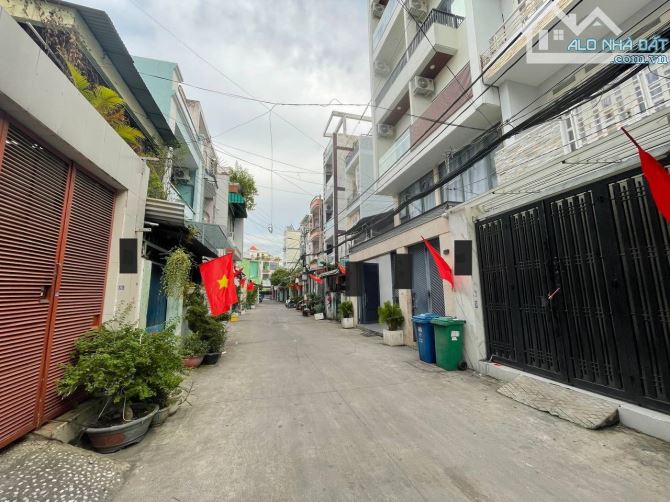 Bán nhà Đường Khuông Việt, Tân Phú - 96m2, 4Tầng - Hẻm 7m xe tải thông