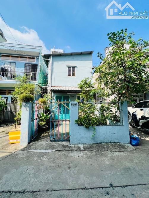 NHÀ NGUYỄN KIỆM DIỆN TÍCH LỚN  5,5m × 23m (127m2) HẺM  XE TẢI CÁCH M.TIỀN  50 M.