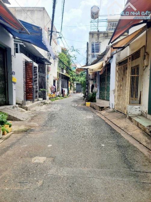 BÁN NHÀ KHU NGÃ 4 BỐN XÃ (TÂN PHÚ) - 46m2 - NHỈNH 5 T.Ỷ [250917NVY708]