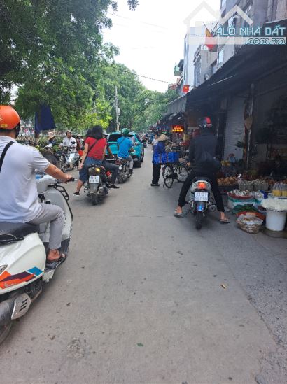 BÁN ĐẤT PHỐ YÊN – TIỀN PHONG – GẦN CHỢ YÊN, HỒ 3 GÓC- Ô TÔ ĐỖ CỬA – CHỈ QUANH 3 TỶ