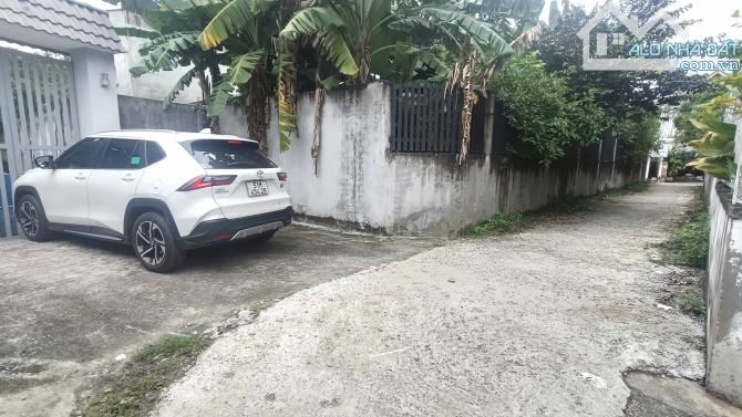 Bán đất tặng nhà, Nguyễn Thị Đinh, 1100m2, 25x44m, full thổ cư, không quy hoạch, hẻm ÔTÔ
