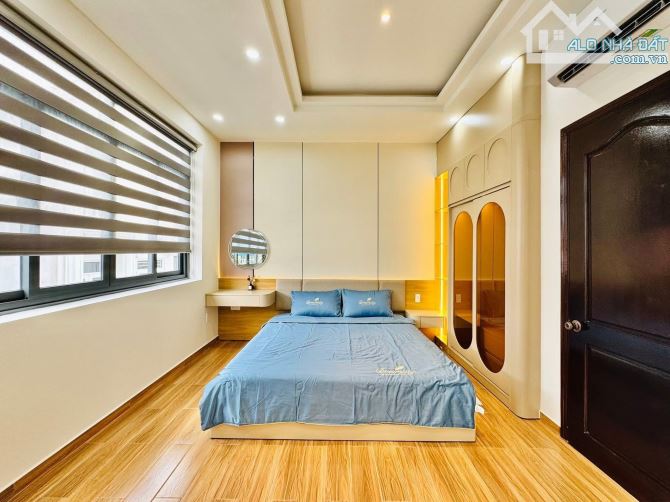 Cắt lỗ giảm sâu bán nhanh nhà Lê Văn Sỹ, Q3 - Giá 7tỷ190/60m2 - 10