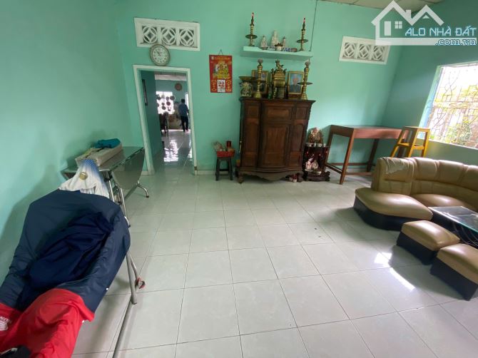 Bán đất tặng nhà, Nguyễn Thị Đinh, 1100m2, 25x44m, full thổ cư, không quy hoạch, hẻm ÔTÔ - 10