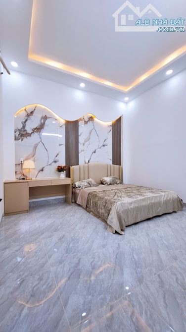 Chủ gửi Bán Nhà 1 trệt 2 lầu Phường Biên Hòa (Hóa An cũ).Dt: 5x15,6=78m2.Giá: 4tỷ7 - 11