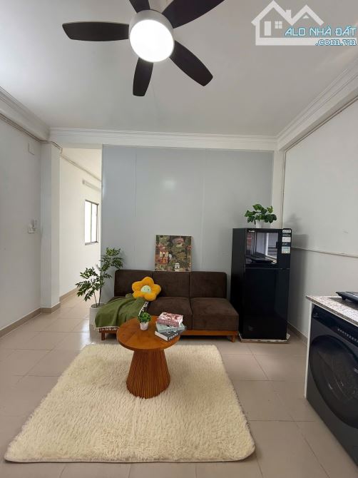 SIÊU PHẨM CĂN HỘ 2PN FULL NỘI THẤT GIÁ CỰC MỀM NGAY QUẬN 1 - 11