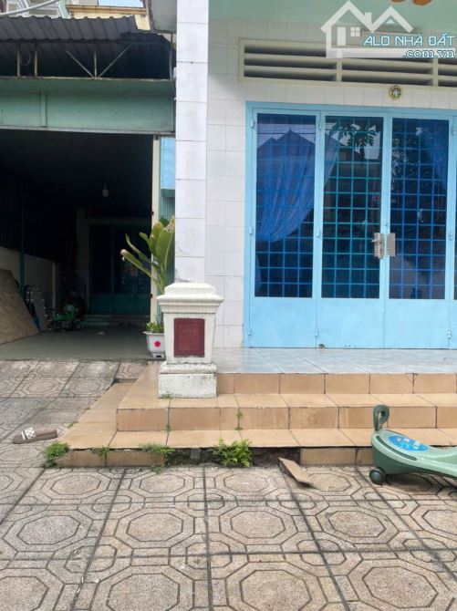 Bán nhà 1 trệt 1 lầu đường xe hơi, gần BigC Tân Hiệp, Biên Hòa, 152m2, giá 3 tỷ 600. - 1