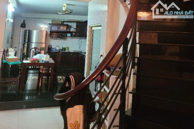 Bán nhà hẻm, Nguyễn Bặc, Tân Bình, 66 m² (3.6m x 18m), 6 phòng ngủ - Giá 8 tỷ TL - 1